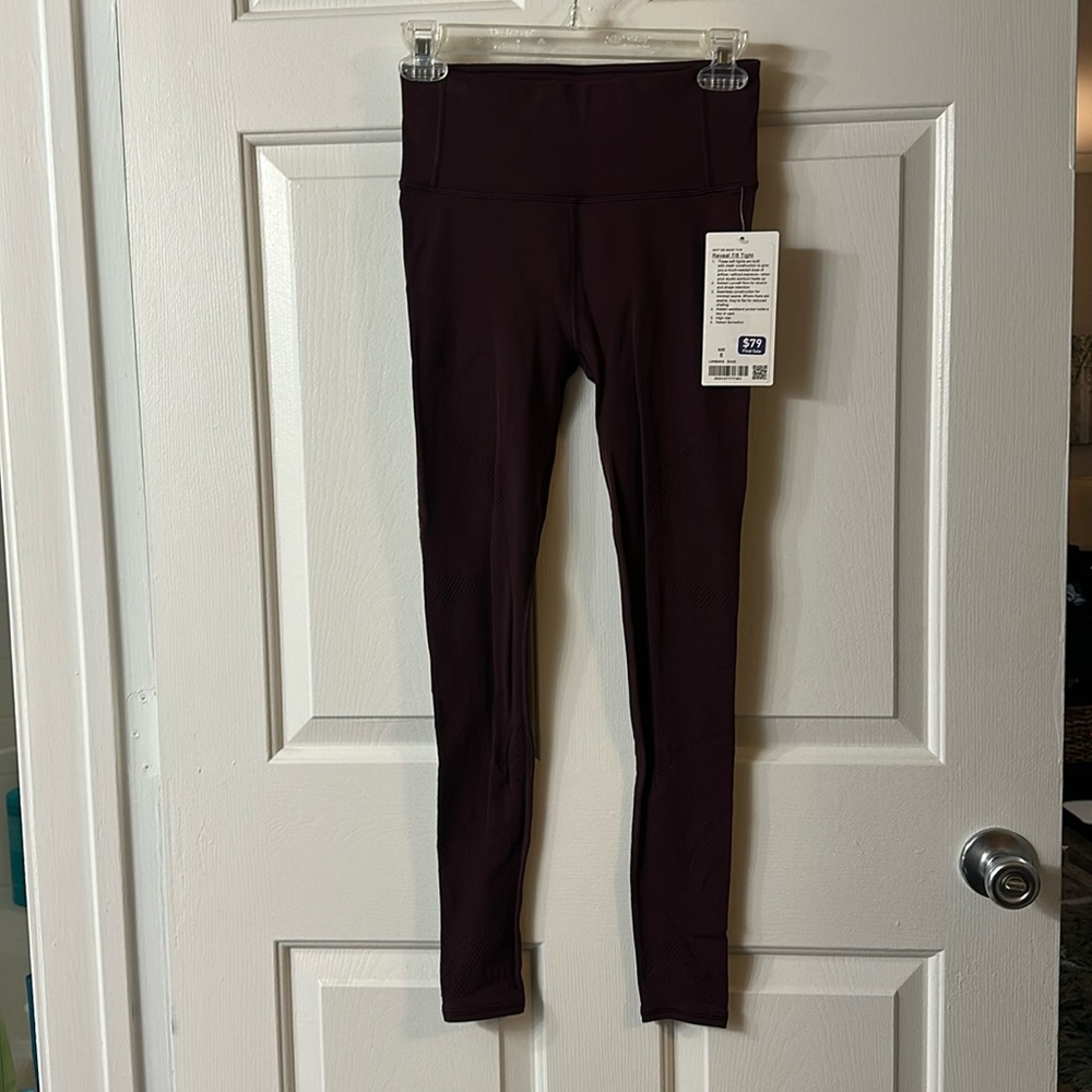 Luluemon Reveal 7/8 Leggings - Maroon - Size 6